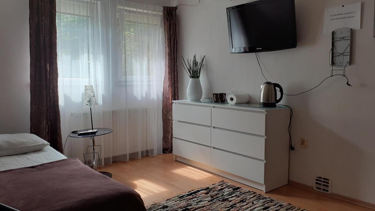 Ferienwohnung Pokoje Przy Parku Oliwskim Danzig Exterior foto