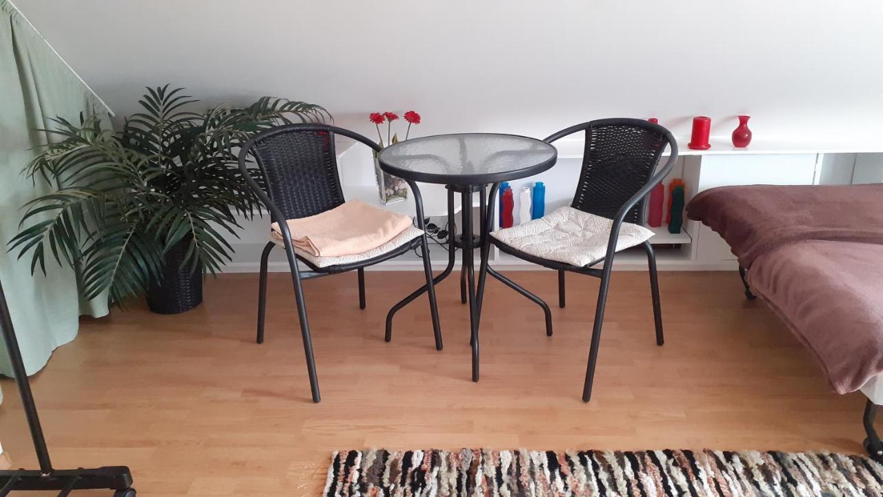 Ferienwohnung Pokoje Przy Parku Oliwskim Danzig Exterior foto