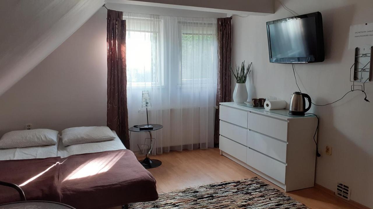 Ferienwohnung Pokoje Przy Parku Oliwskim Danzig Exterior foto