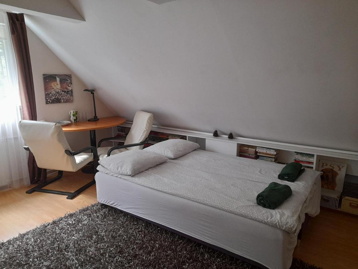Ferienwohnung Pokoje Przy Parku Oliwskim Danzig Exterior foto