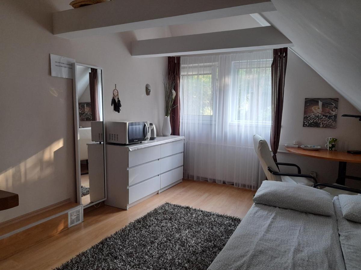 Ferienwohnung Pokoje Przy Parku Oliwskim Danzig Exterior foto